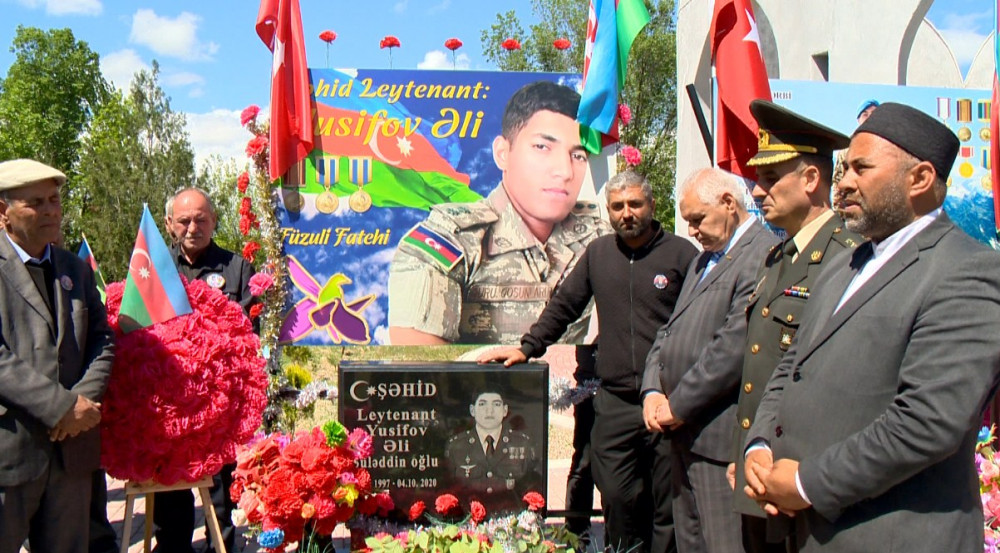 Şəhid leytenant Əli Yusifovun xatirəsi anılıb<font color=red> - FOTOLAR</font>