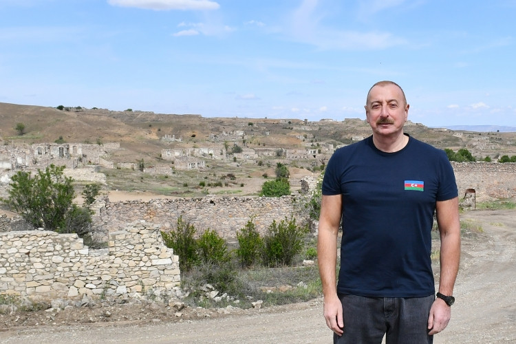 Cəbrayılın Horovlu kəndinin təməli qoyulub<font color=red> - FOTOLAR</font>