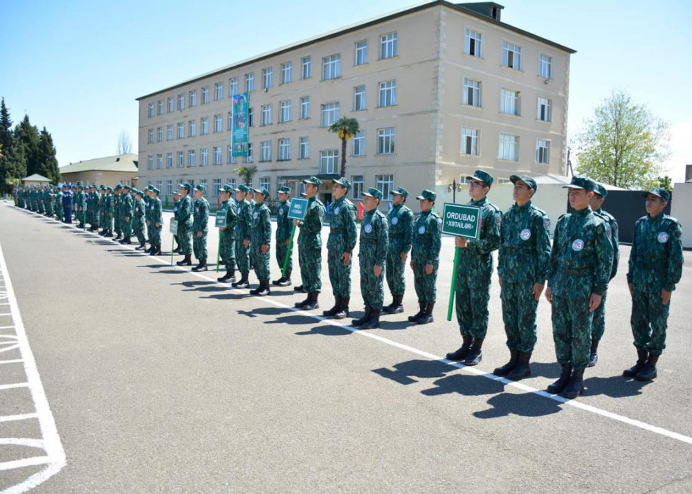 Ordubad rayon İnternat tam orta məktəbinin komandası ölkə üzrə hərbi-idman oyunlarının qalibi olub<font color=red> - FOTOLAR</font>