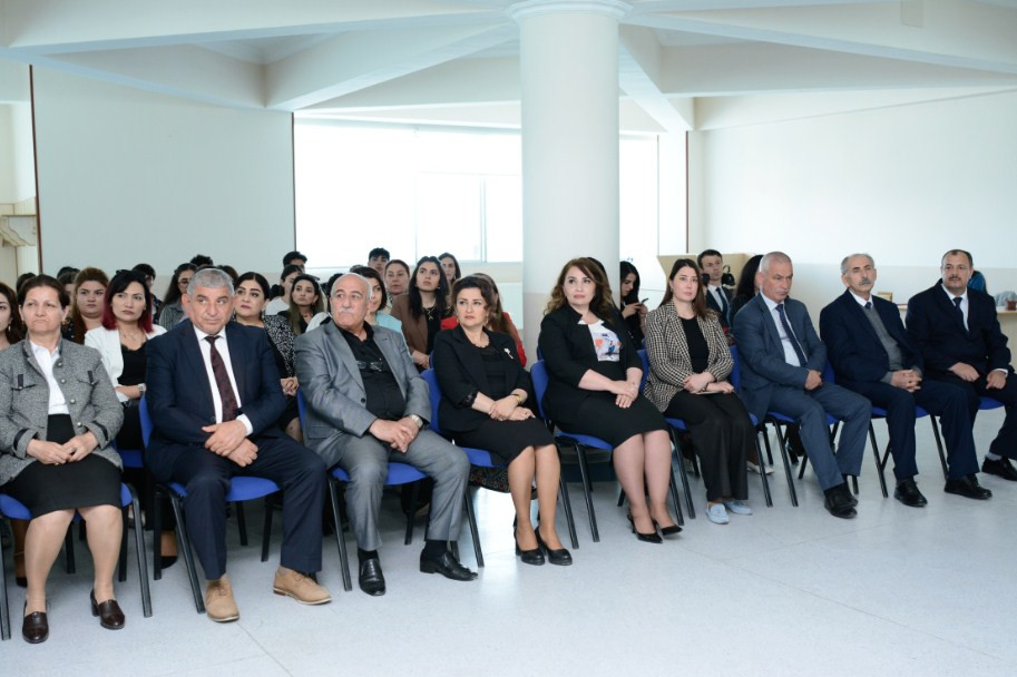 “Naxçıvan rəssamlarının yaradıcılığında ənənə və müasirlik” monoqrafiyası  təqdim olunub<font color=red> - FOTOLAR</font>