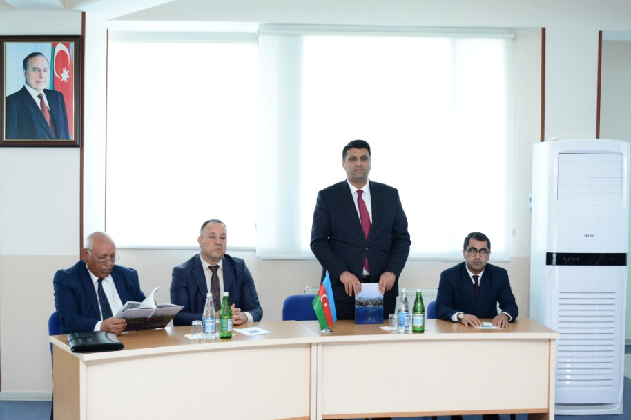 “Naxçıvan rəssamlarının yaradıcılığında ənənə və müasirlik” monoqrafiyası  təqdim olunub<font color=red> - FOTOLAR</font>