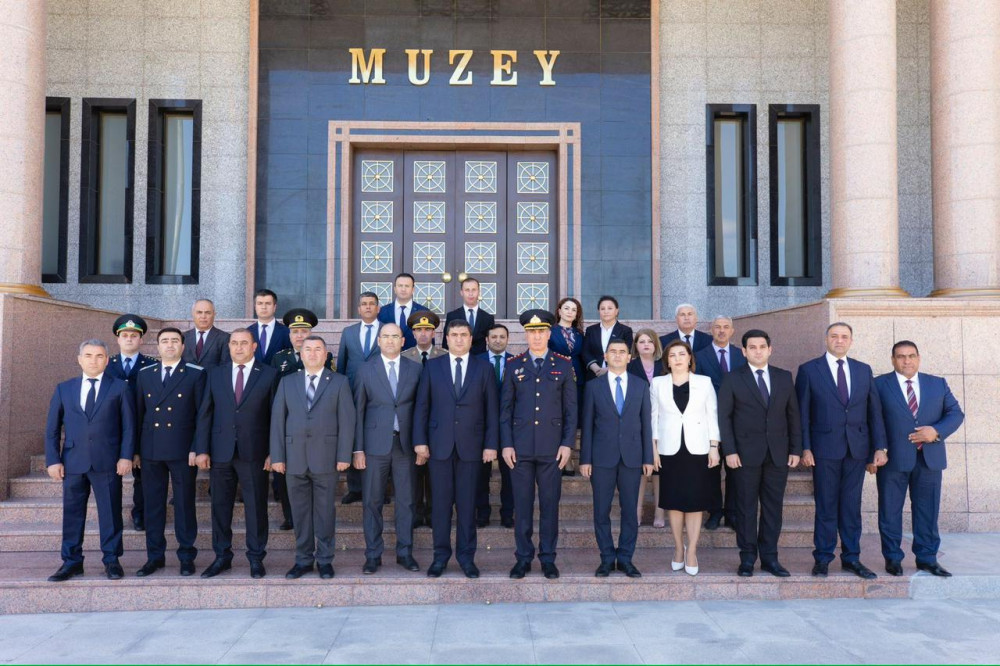 Naxçıvan Şəhər İcra Hakimiyyətində ümumilli liderin 100 illik yubileyinə həsr olunmuş tədbir keçirilib<font color=red> - FOTOLAR</font>