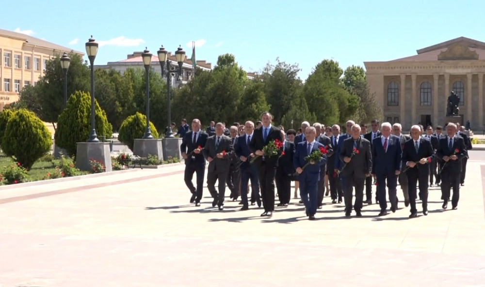 YAP Naxçıvan MR Təşkilatı “Ümummilli lider Heydər Əliyev və Azərbaycan Respublikasında milli siyasi sistemin formalaşması” mövzusunda konfrans təşkil edib<font color=red> - FOTOLAR</font>