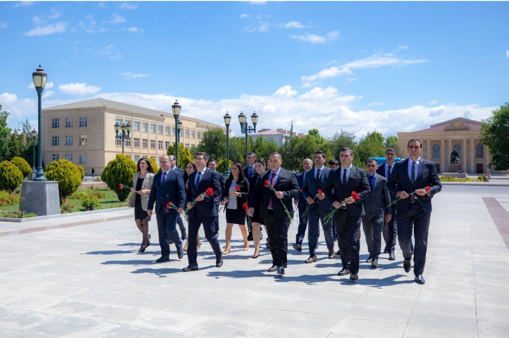 Azərbaycan Respublikası Xarici İşlər Nazirliyinin Naxçıvan Muxtar Respublikasındakı İdarəsinin kollektivi Heydər Əliyev Muzeyini ziyarət ediblər<font color=red> - FOTOLAR</font>