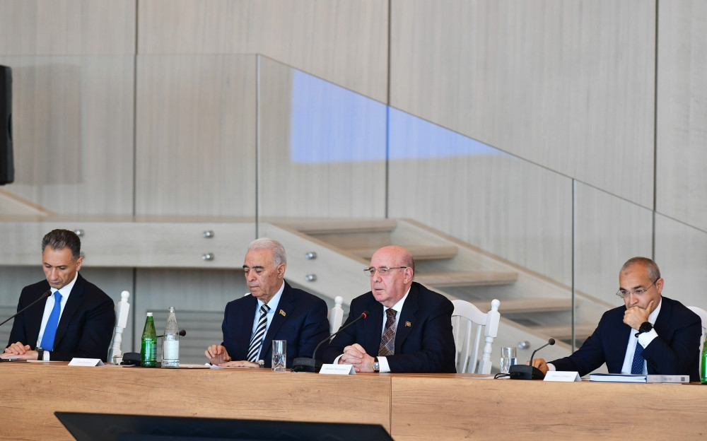 “Heydər Əliyev və Azərbaycanda müstəqil dövlət quruculuğu: sosial-iqtisadi keçidin tarixi və müasirliyi” mövzusunda konfrans keçirilib<font color='red'> - YENİLƏNİB</font><font color=red> - FOTOLAR</font>