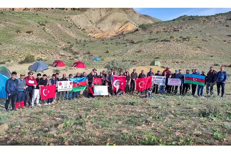 Ümummilli lider Heydər Əliyevin xatirəsi Haçadağın zirvəsində anılıb<font color=red> - FOTOLAR</font>