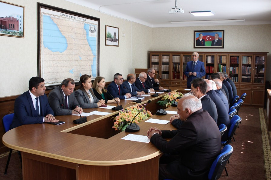 Akademik İsmayıl Hacıyevin “Heydər Əliyev siyasəti: tarix və müasirlik” monoqrafiyasının təqdimatı olub<font color=red> - FOTOLAR</font>