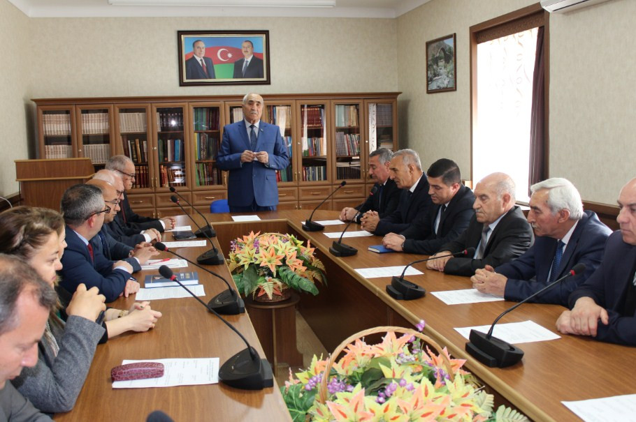 Akademik İsmayıl Hacıyevin “Heydər Əliyev siyasəti: tarix və müasirlik” monoqrafiyasının təqdimatı olub<font color=red> - FOTOLAR</font>