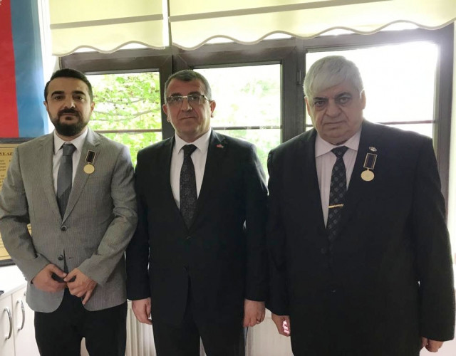 Kocaelidə Ümummilli Lider Heydər Əliyevin anadan olmasının 100 illiyi qeyd edilib<font color=red> - FOTOLAR</font>