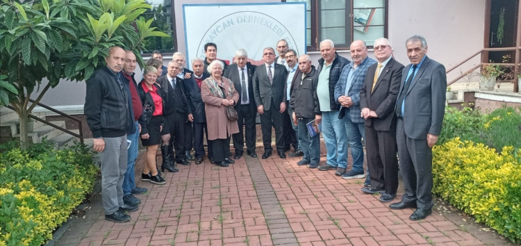 Kocaelidə Ümummilli Lider Heydər Əliyevin anadan olmasının 100 illiyi qeyd edilib<font color=red> - FOTOLAR</font>