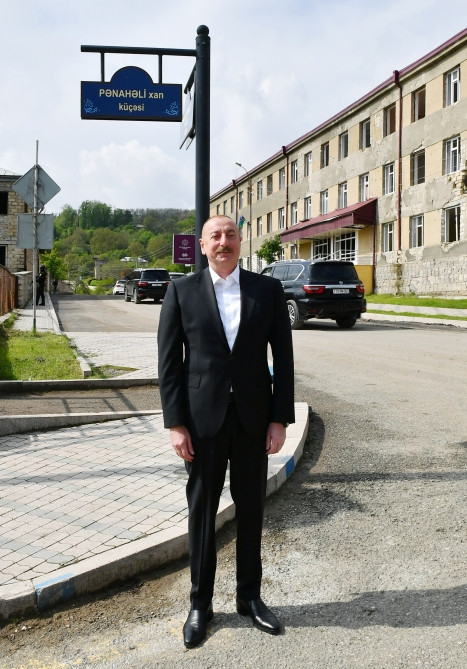 Şuşada Molla Pənah Vaqif və Pənahəli xan küçələrinin kəsişməsində lövhələrin açılışı olub<font color=red> - FOTOLAR</font>