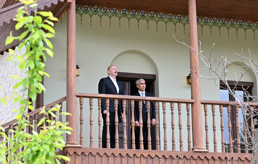 Prezidenti İlham Əliyev və birinci xanım Mehriban Əliyeva Şuşada Mehmandarovların malikanə kompleksinin açılışında iştirak ediblər<font color=red> - FOTOLAR</font>