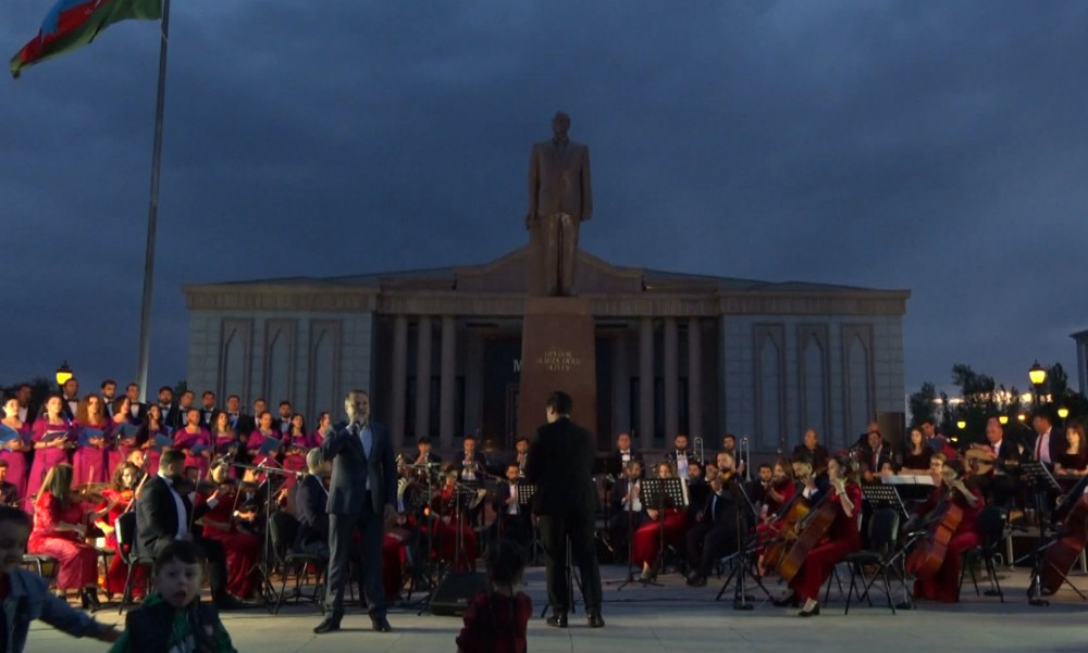 Ulu öndərin 100 illik yubileyinə həsr olunan konsert proqramı keçirilib<font color=red> - FOTOLAR</font>