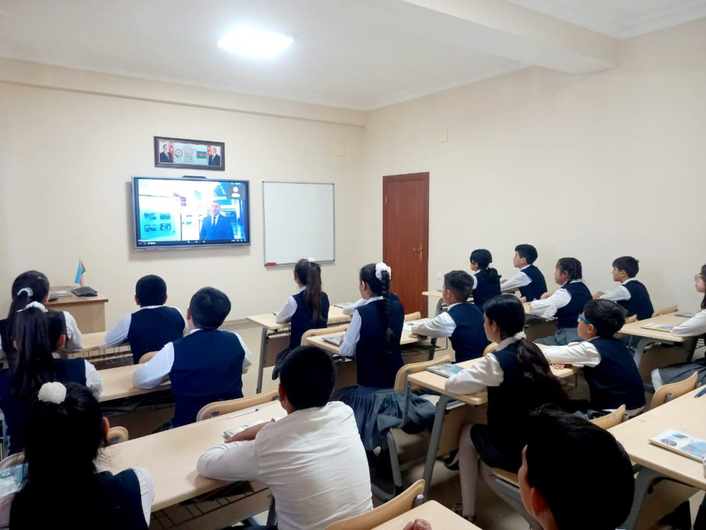 Naxçıvan məktəblərində ümummilli liderin 100 illik yubileyinə həsr olunan interaktiv dərs keçirilib<font color=red> - FOTOLAR</font>