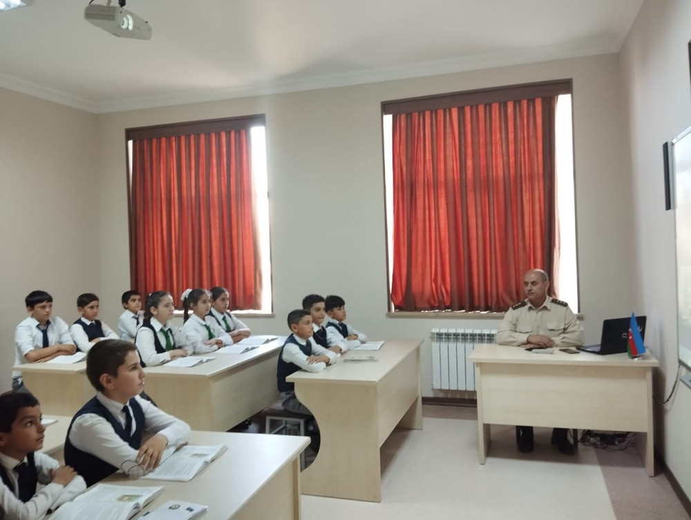 Naxçıvan məktəblərində ümummilli liderin 100 illik yubileyinə həsr olunan interaktiv dərs keçirilib<font color=red> - FOTOLAR</font>