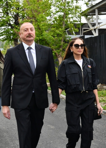 Şuşada Heydər Əliyev və 8 Noyabr küçələrinin kəsişməsində lövhələrin açılışı olub<font color='red'> - YENİLƏNİB</font><font color=red> - FOTOLAR</font>