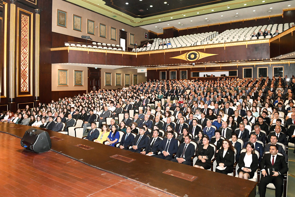 Naxçıvanda Ümummilli Liderin 100 illiyinə həsr olunmuş tədbir keçirilib<font color=red> - FOTOLAR</font>