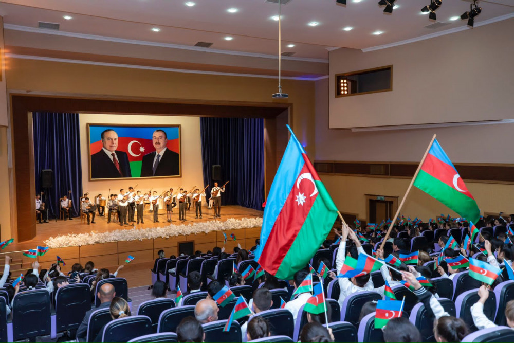 “Ümummilli Lider Heydər Əliyev – uşaqları sonsuz məhəbbətlə sevən Lider”<font color=red> - FOTOLAR</font>