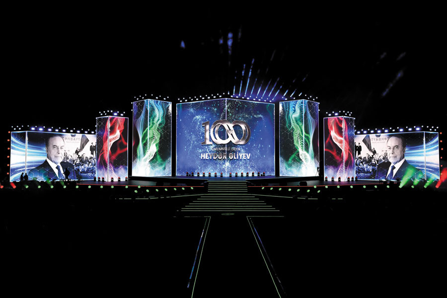 Naxçıvanda Ümummilli Liderin 100 illiyi münasibətilə möhtəşəm konsert təşkil olunub<font color=red> - FOTOLAR</font>