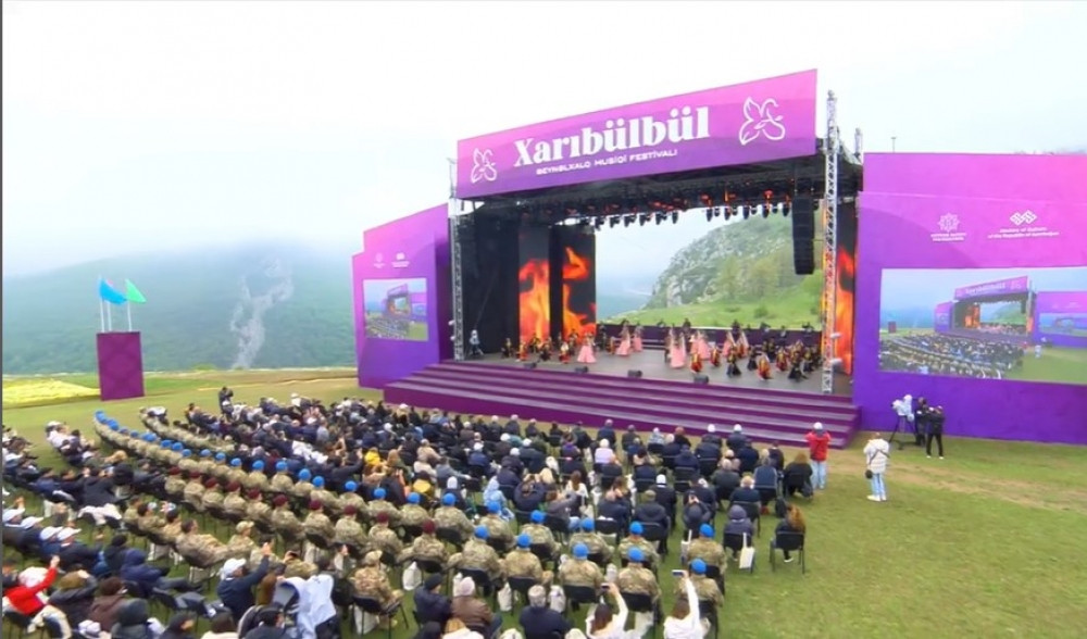 Birinci vitse-prezident Mehriban Əliyeva “Xarıbülbül” Beynəlxalq Musiqi Festivalından görüntülər paylaşıb<font color=red> - FOTOLAR</font>