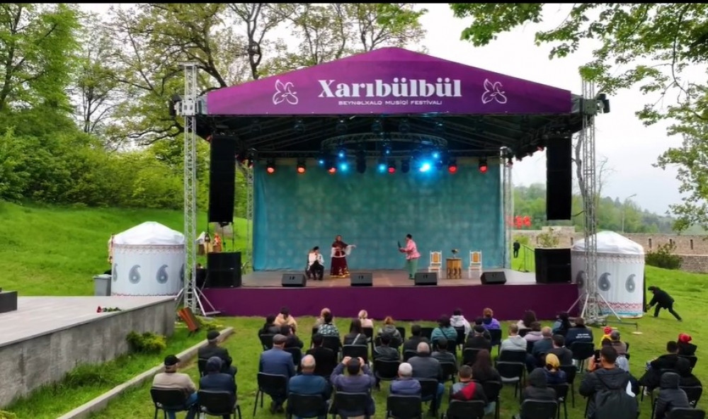 Birinci vitse-prezident Mehriban Əliyeva “Xarıbülbül” Beynəlxalq Musiqi Festivalından görüntülər paylaşıb<font color=red> - FOTOLAR</font>