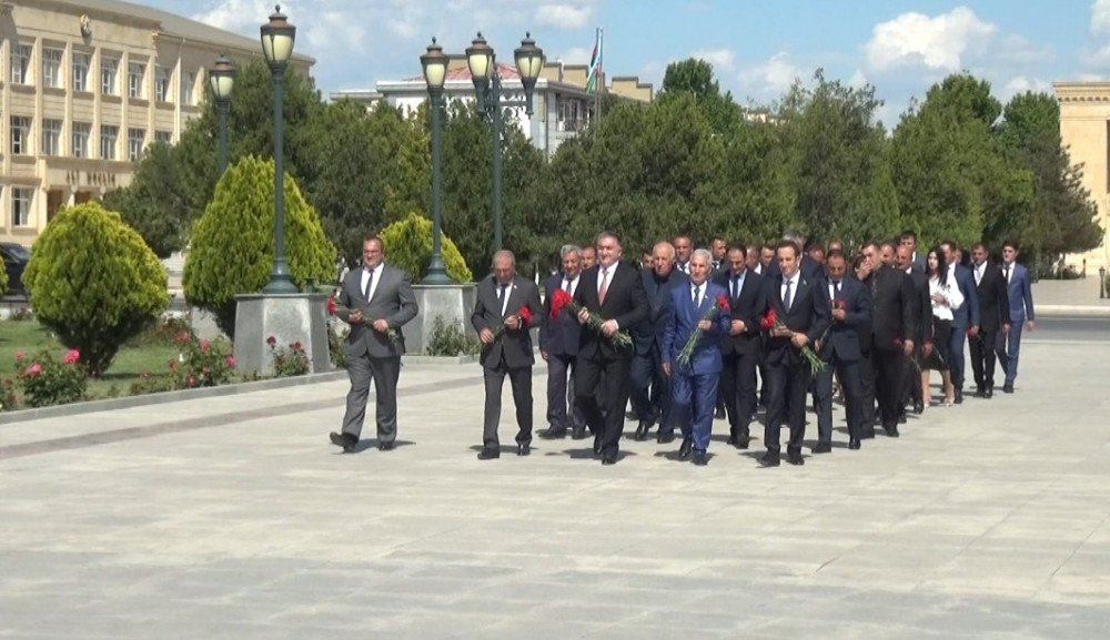 Şahbuz Rayon İcra Hakimiyyətinin kollektivi Heydər Əliyev Muzeyini ziyarət edib<font color=red> - FOTOLAR</font>