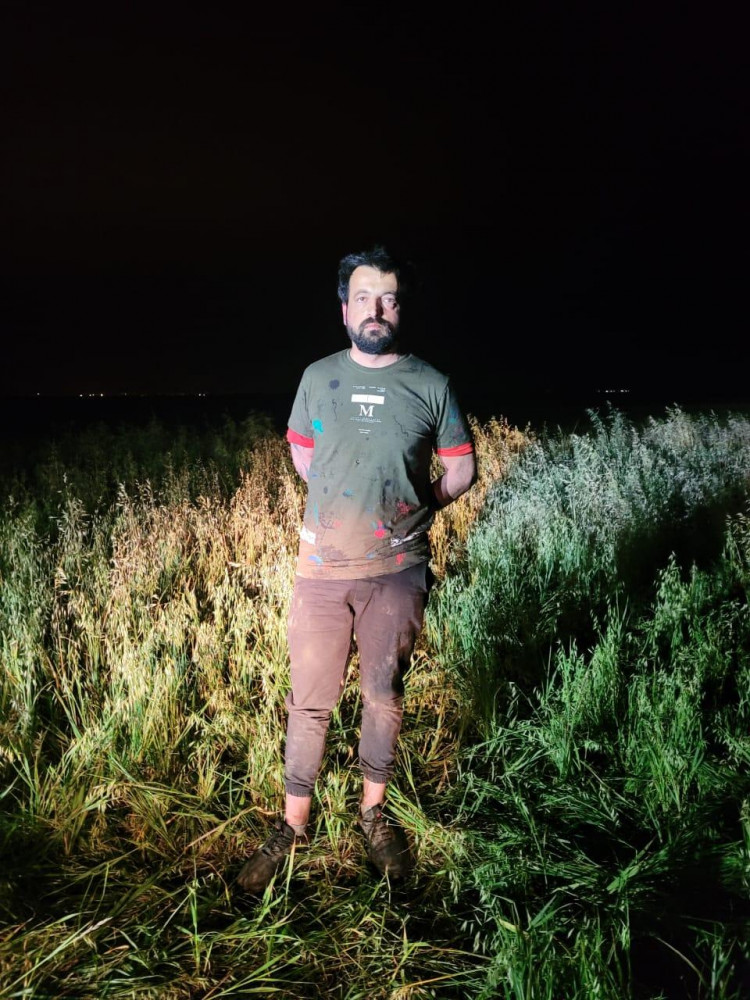 Dövlət sərhədini pozmağa cəhd edən şəxslər saxlanılıb<font color=red> - FOTOLAR</font>