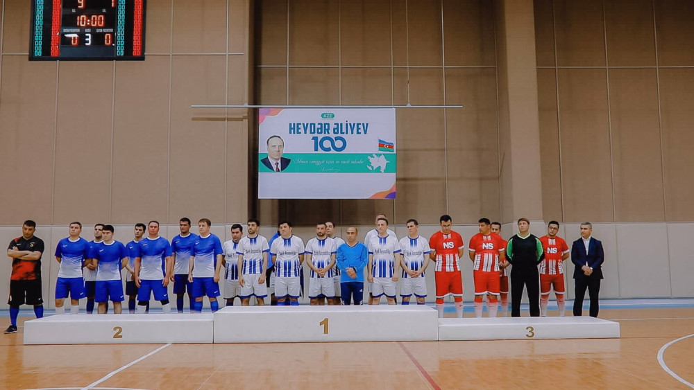 Naxçıvanda bank əməkdaşları arasında keçirilən minifutbol turniri başa çatıb<font color=red> - FOTOLAR</font>