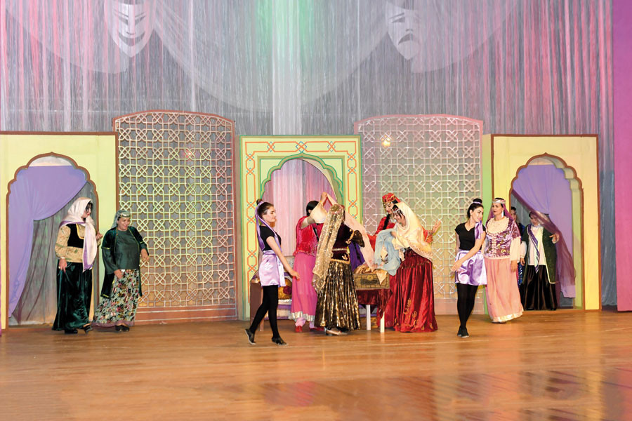 Naxçıvan teatrının 140 illiyi qeyd edilib<font color=red> - FOTOLAR</font>