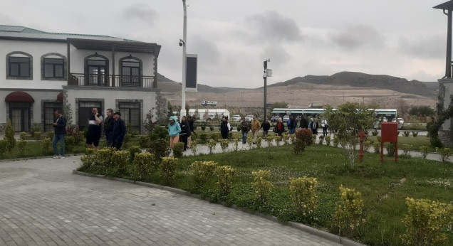 İsveçli səyyahlar Ağalı kəndinə gəliblər<font color=red> - FOTOLAR</font>