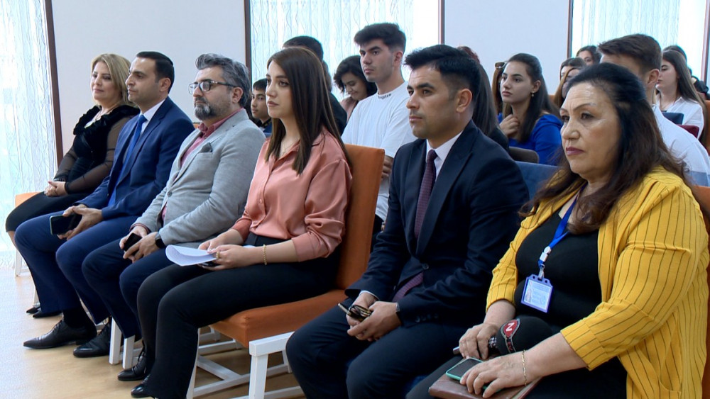 Əməkdar jurnalist, yazıçı Yunis Orucovun tarixi romanlarının təqdimatı olub<font color=red> - FOTOLAR</font>