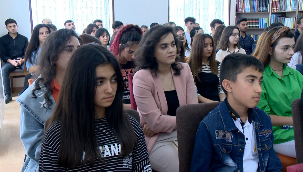 Əməkdar jurnalist, yazıçı Yunis Orucovun tarixi romanlarının təqdimatı olub<font color=red> - FOTOLAR</font>