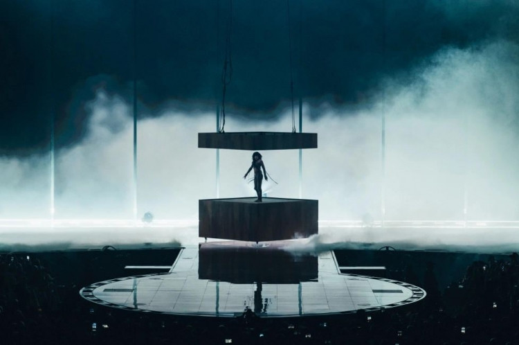 İsveç təmsilçisi Bakıdakı uğurunu 11 il sonra təkrarlayaraq “Avroviziya”nın qalibi olub<font color=red> - FOTOLAR</font>