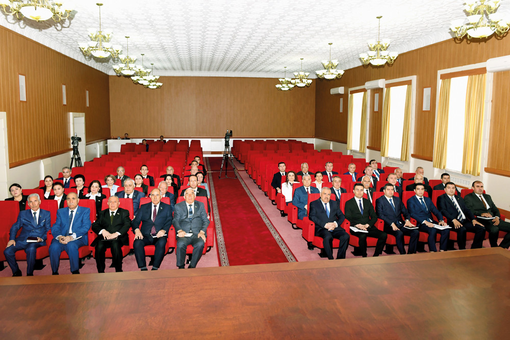 <strong>Altıncı çağırış Naxçıvan Muxtar Respublikası Ali Məclisinin onuncu sessiyası keçirilib<font color='red'> - YENİLƏNİB</font><font color=red> - FOTOLAR</font></strong>