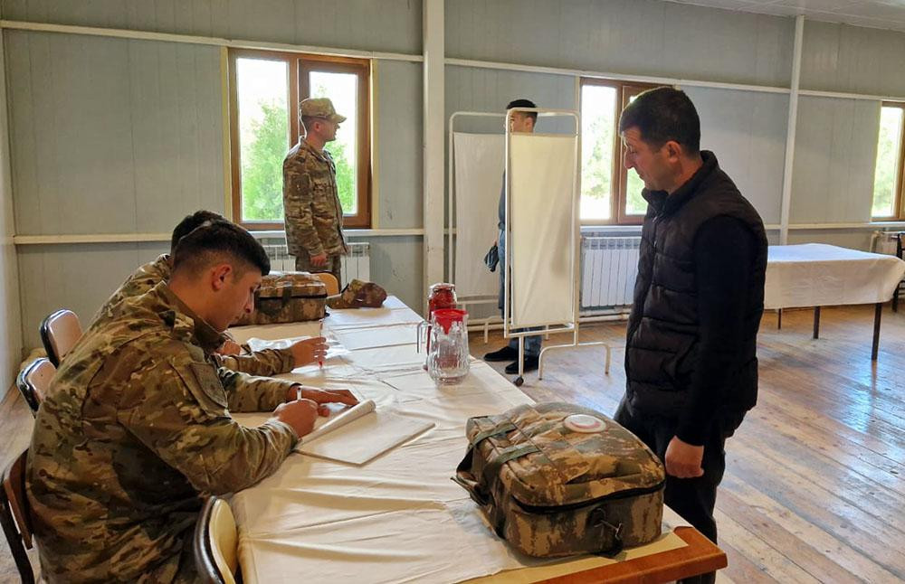 Azərbaycan Ordusunda hərbi vəzifəlilərin növbəti təlim toplanışı keçirilir<font color=red> - FOTOLAR</font>