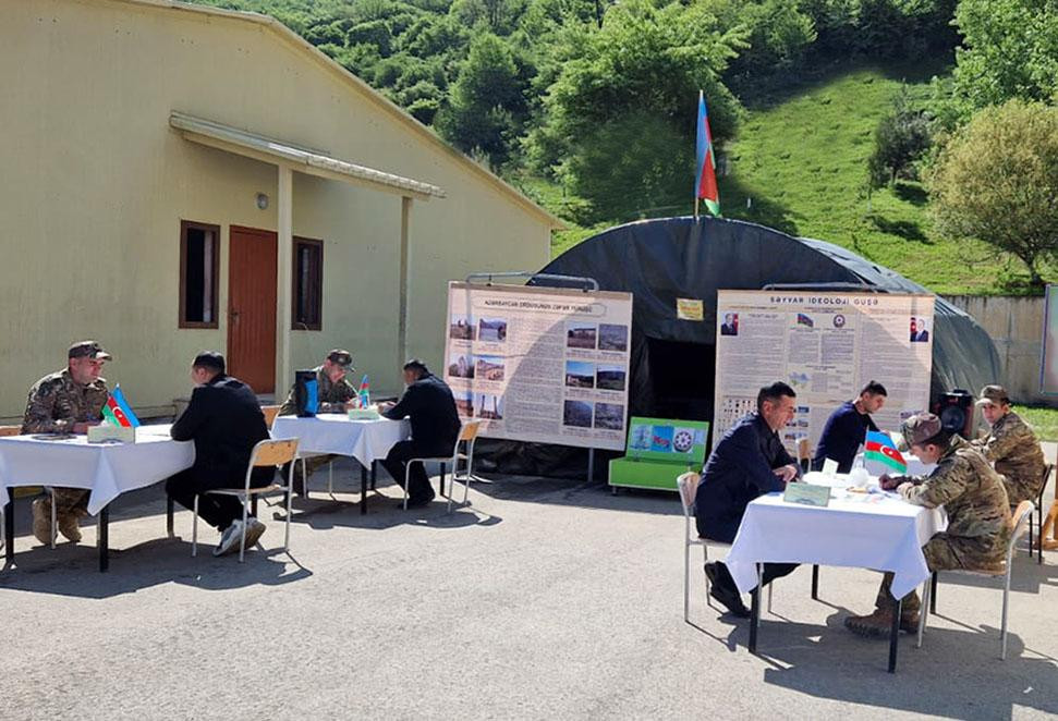 Azərbaycan Ordusunda hərbi vəzifəlilərin növbəti təlim toplanışı keçirilir<font color=red> - FOTOLAR</font>