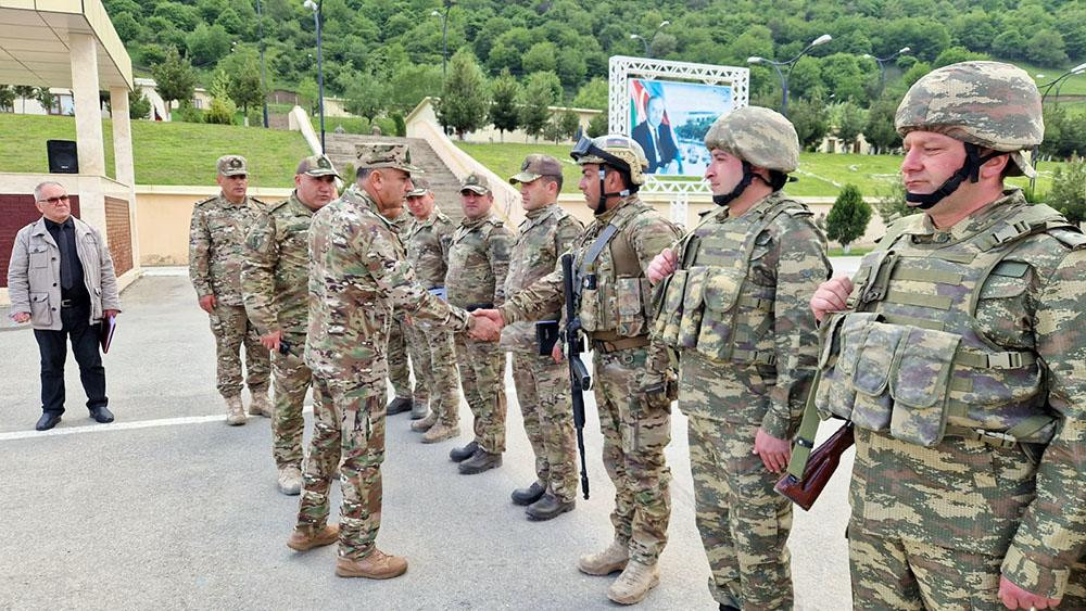 Azərbaycan MN: "Hərbi vəzifəlilərin təlim toplanışı davam edir"<font color=red> - FOTOLAR</font>