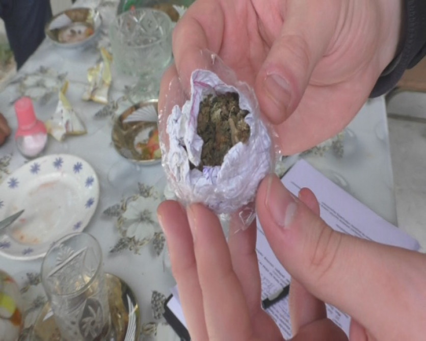 Göyçayda narkotiklərin qanunsuz dövriyyəsi ilə məşğul olan və oğurluq edənlər saxlanılıblar<font color=red> - FOTOLAR</font>