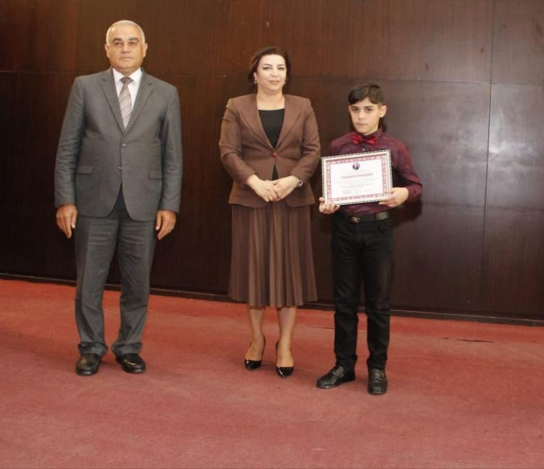 Naxçıvan şəhər 4 nömrəli Uşaq Musiqi Məktəbinin şagirdləri konsert proqramı təşkil edib<font color=red> - FOTOLAR</font>