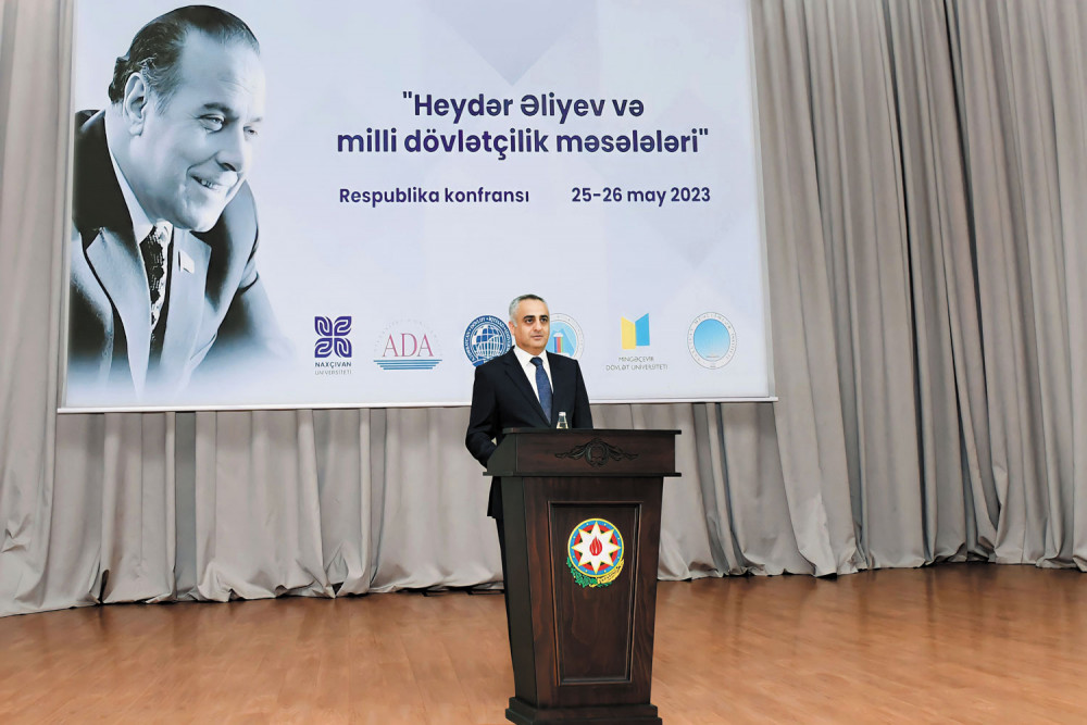 <strong>Naxçıvanda Ümummilli Liderin 100 illik yubileyinə həsr olunmuş “Heydər Əliyev və milli dövlətçilik məsələləri” respublika elmi konfransı keçirilib<font color='red'> - YENİLƏNİB</font><font color=red> - FOTOLAR</font></strong>