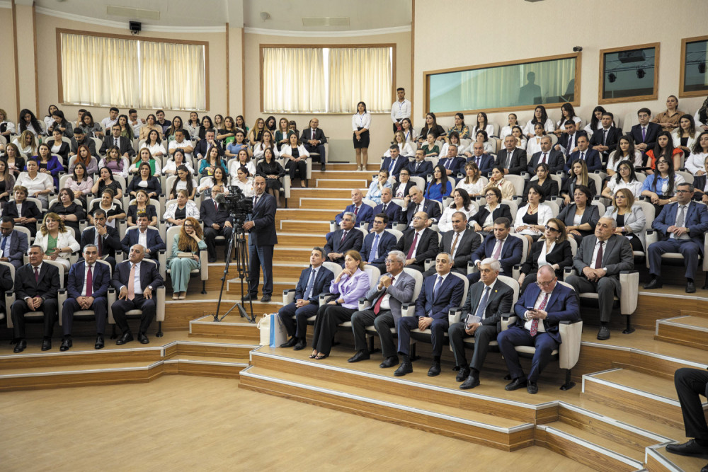 <strong>Naxçıvanda Ümummilli Liderin 100 illik yubileyinə həsr olunmuş “Heydər Əliyev və milli dövlətçilik məsələləri” respublika elmi konfransı keçirilib<font color='red'> - YENİLƏNİB</font><font color=red> - FOTOLAR</font></strong>