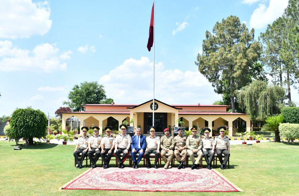 Baş Qərargah rəisi Pakistan Xüsusi Xidmətlər Qrupu diviziyasında olub<font color=red> - FOTOLAR</font>