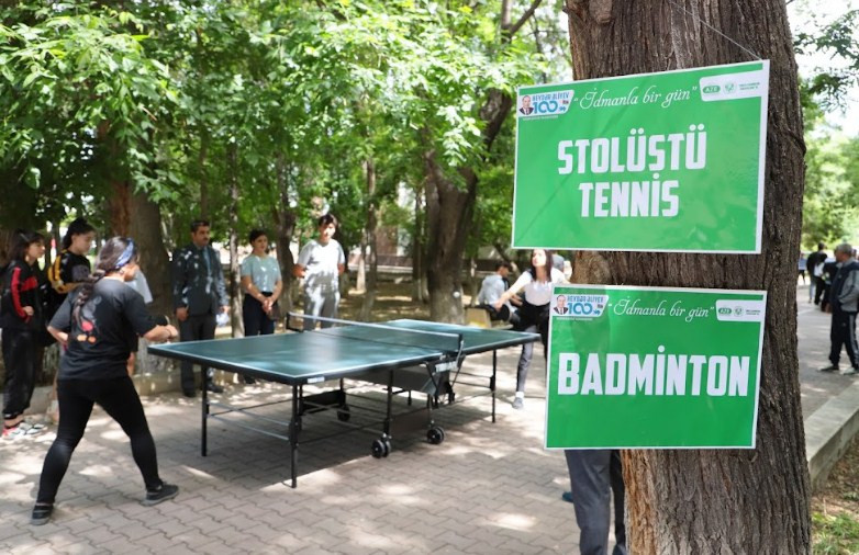 “İdmanla bir gün” layihəsi çərçivəsində açıq havada idman yarışları keçirilib <font color=red> - FOTOLAR</font>