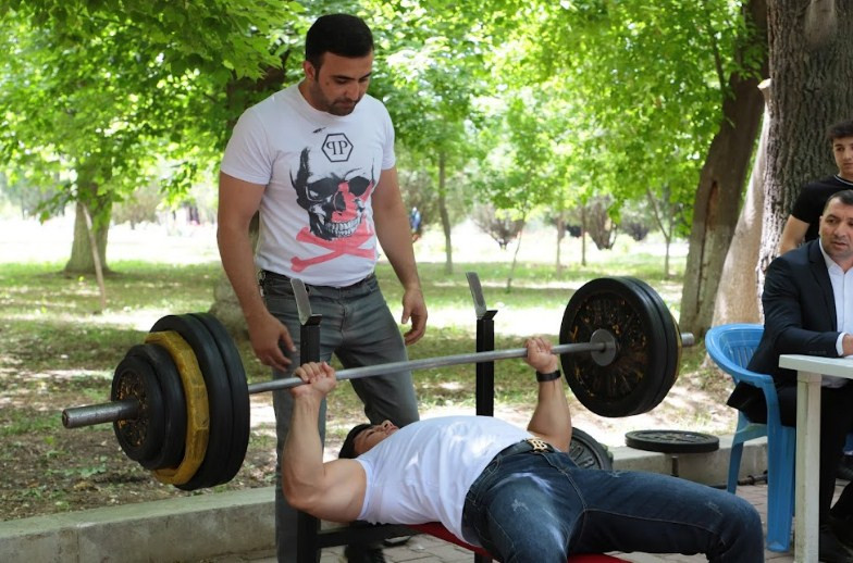 “İdmanla bir gün” layihəsi çərçivəsində açıq havada idman yarışları keçirilib <font color=red> - FOTOLAR</font>