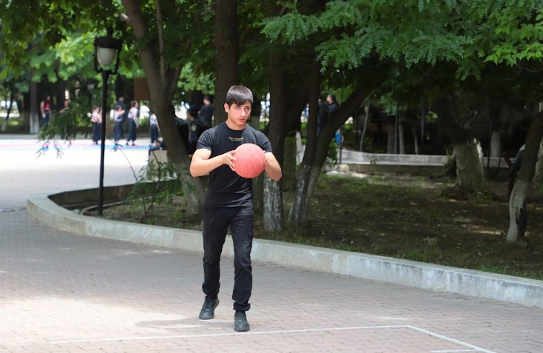 “İdmanla bir gün” layihəsi çərçivəsində açıq havada idman yarışları keçirilib <font color=red> - FOTOLAR</font>