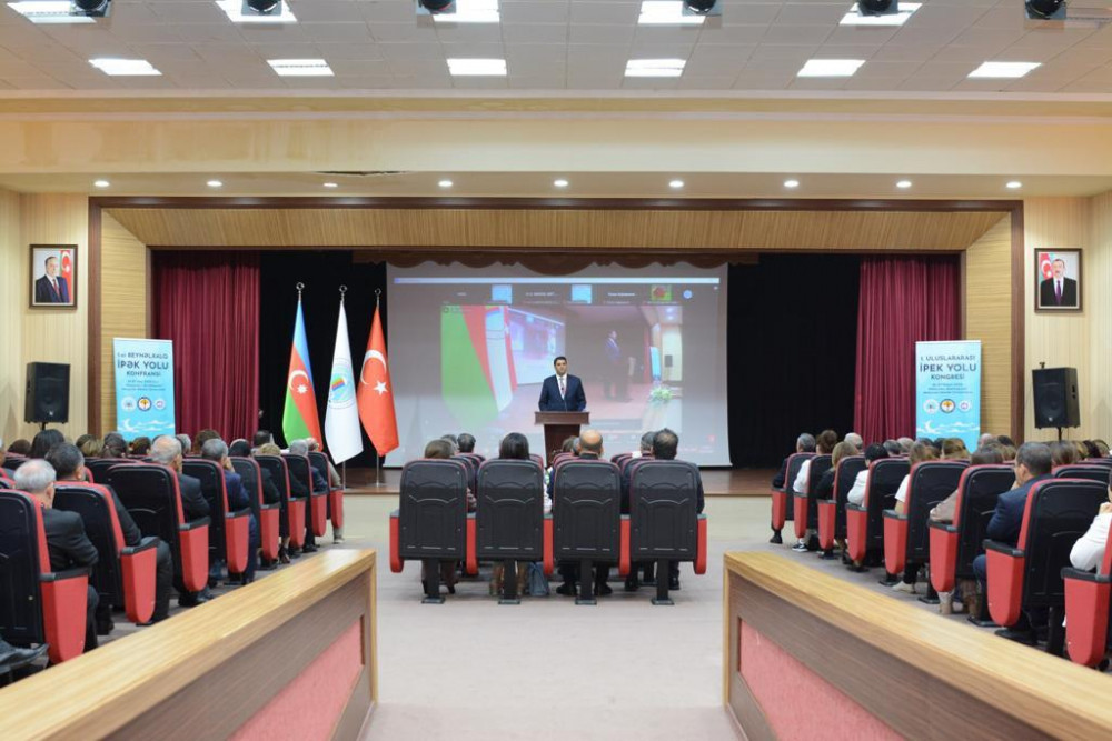 <strong>NDU-da “I Beynəlxalq İpək Yolu” konfransı keçirilib<font color='red'> - YENİLƏNİB</font><font color=red> - FOTOLAR</font></strong>