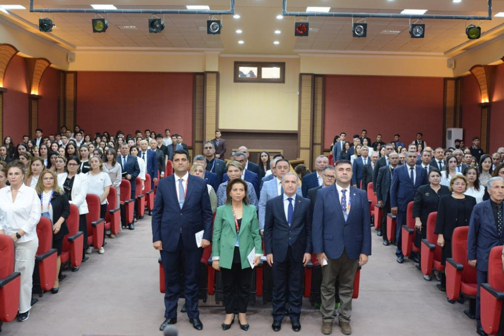 <strong>NDU-da “I Beynəlxalq İpək Yolu” konfransı keçirilib<font color='red'> - YENİLƏNİB</font><font color=red> - FOTOLAR</font></strong>