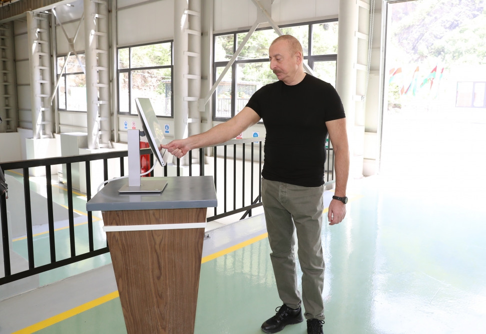 Azərbaycan Prezidenti İlham Əliyev Kəlbəcər rayonuna səfər edib<font color=red> - FOTOLAR</font>