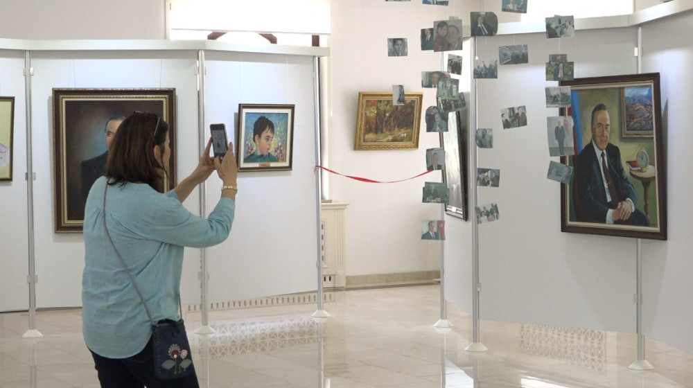 "Naxçıvan Bəşəriyyətin Beşiyi" VI Beynəlxalq Rəsm Festivalının iştirakçıları Naxçıvandadır<font color=red> - FOTOLAR</font>