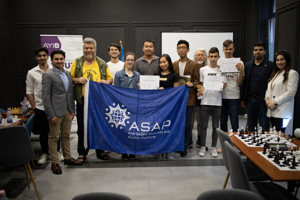 Xaricdə təhsil alan gənclər Müstəqillik Gününə həsr olunmuş tədbirlər keçirib<font color=red> - FOTOLAR</font>